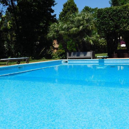 Appartamento Con Piscina Immersa Nel Verde 卡希纳 外观 照片