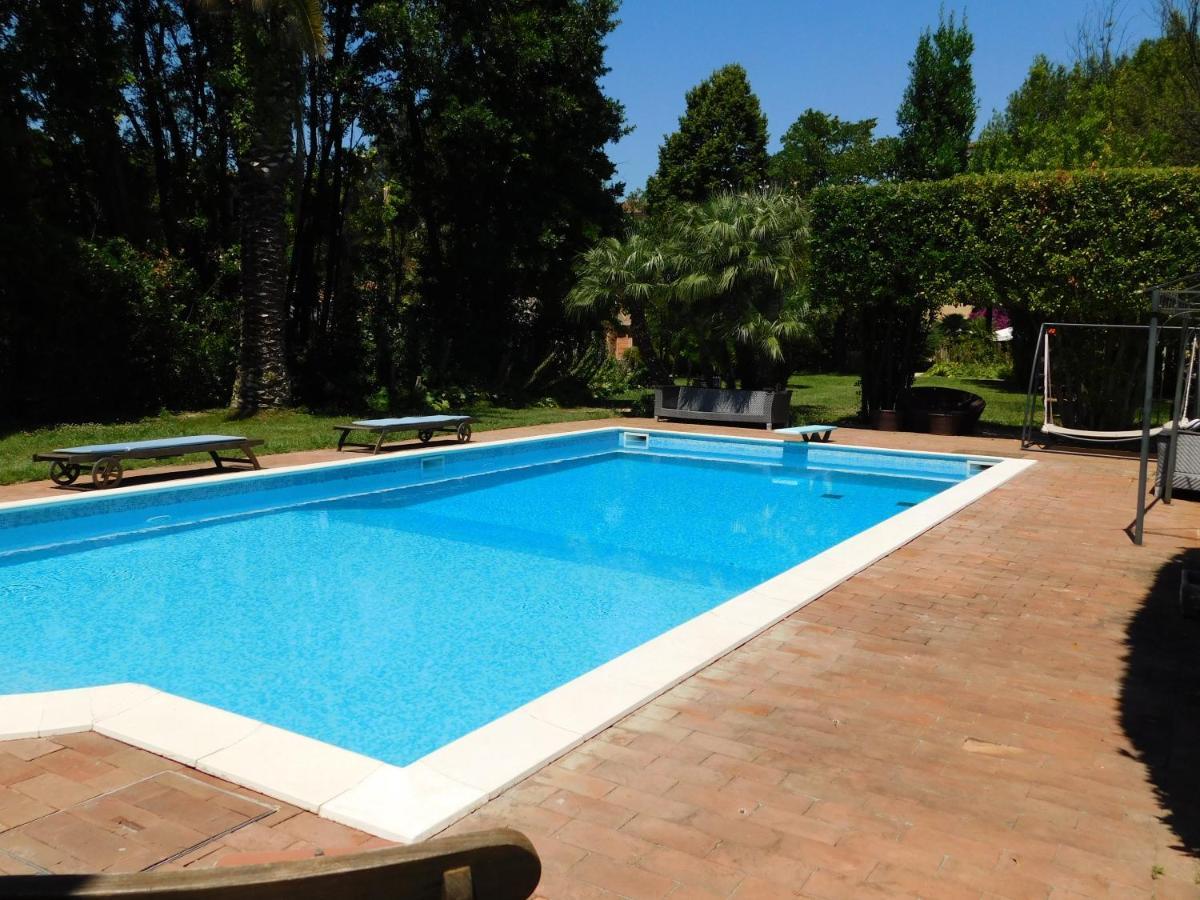 Appartamento Con Piscina Immersa Nel Verde 卡希纳 外观 照片